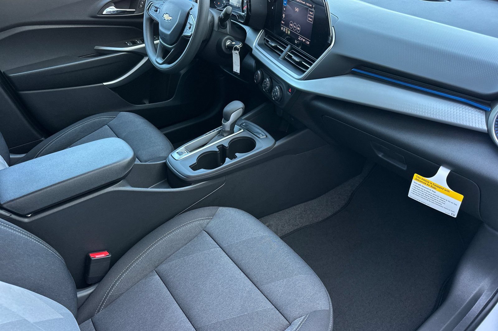 New 2026 Chevrolet Trax LS w/ LS Convenience Package FWD image 16