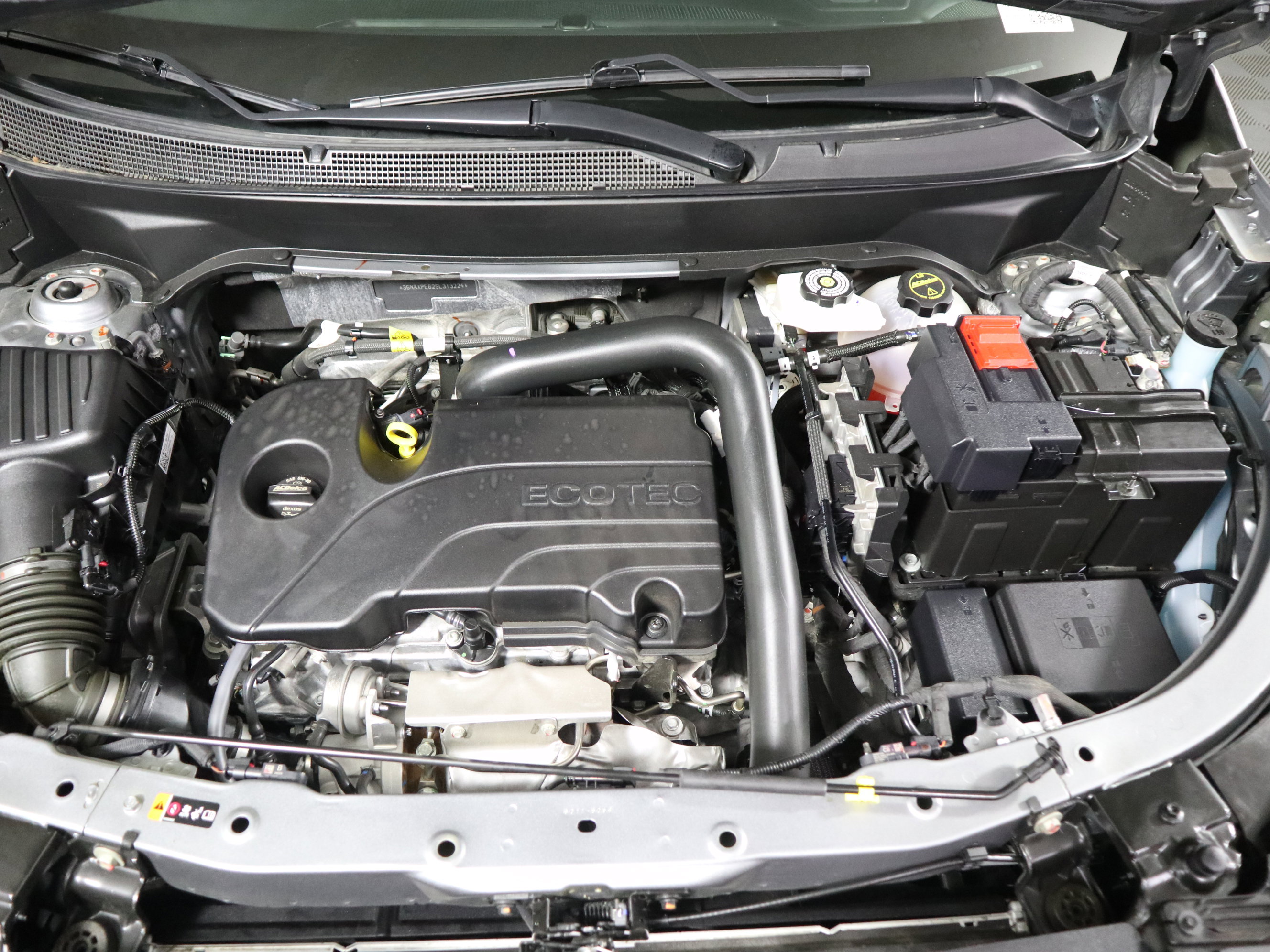 Used 2025 Chevrolet Equinox LT AWD/4WD image 13