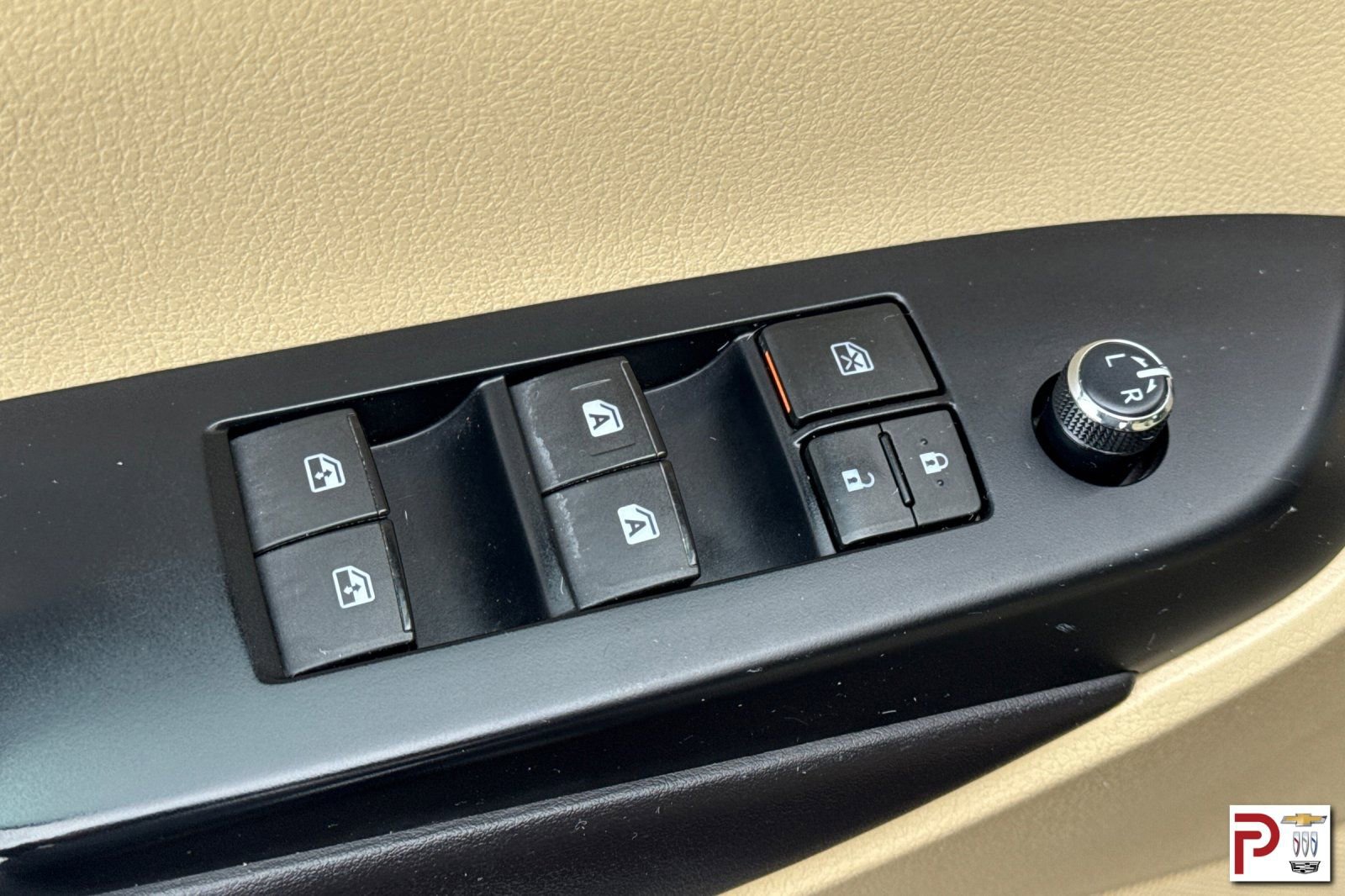 Used 2016 Toyota Highlander XLE AWD/4WD image 13