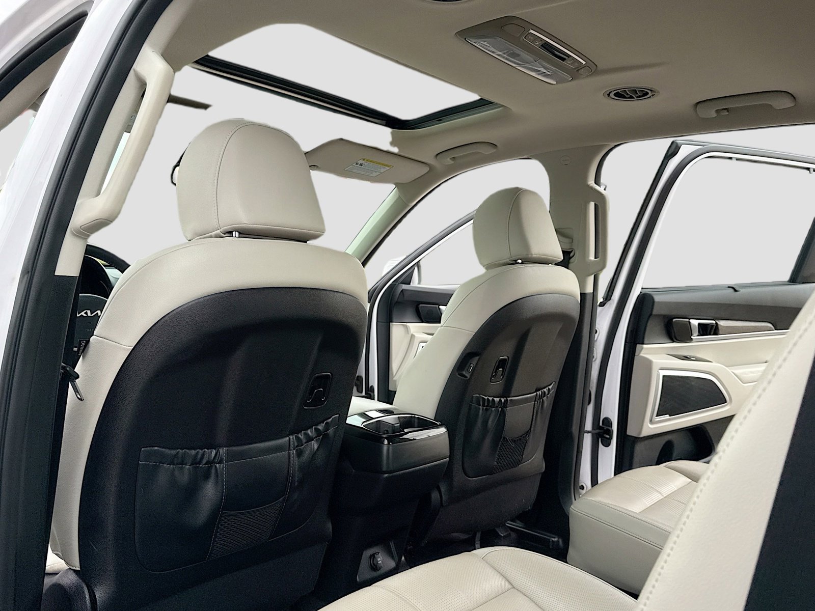 Used 2022 Kia Telluride EX w/ EX Premium Package FWD image 6