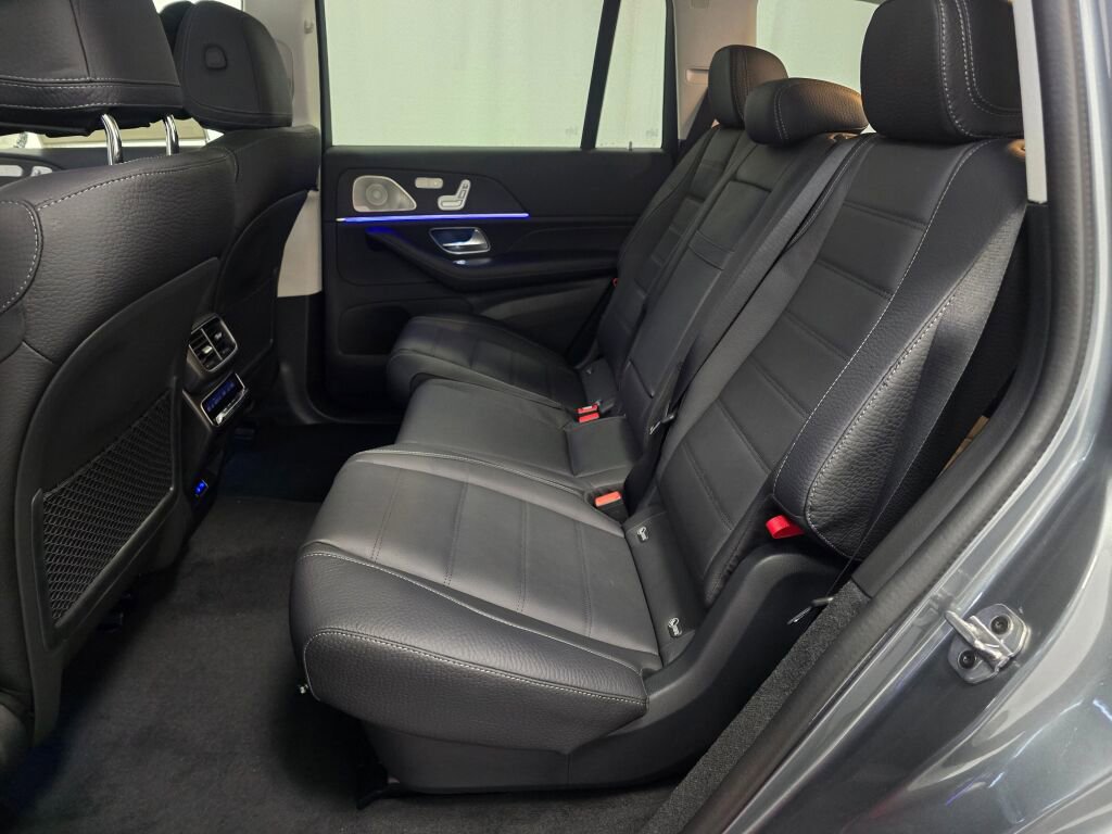 New 2026 Mercedes-Benz GLS 450 4MATIC image 19