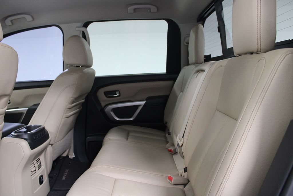 Used 2017 Nissan Titan SL RWD image 26