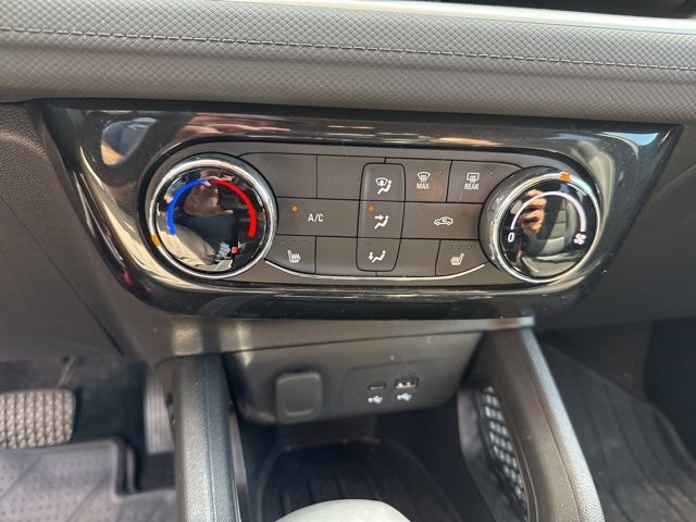 Certified 2024 Chevrolet TrailBlazer LT w/ LT Cold Weather Package image 13