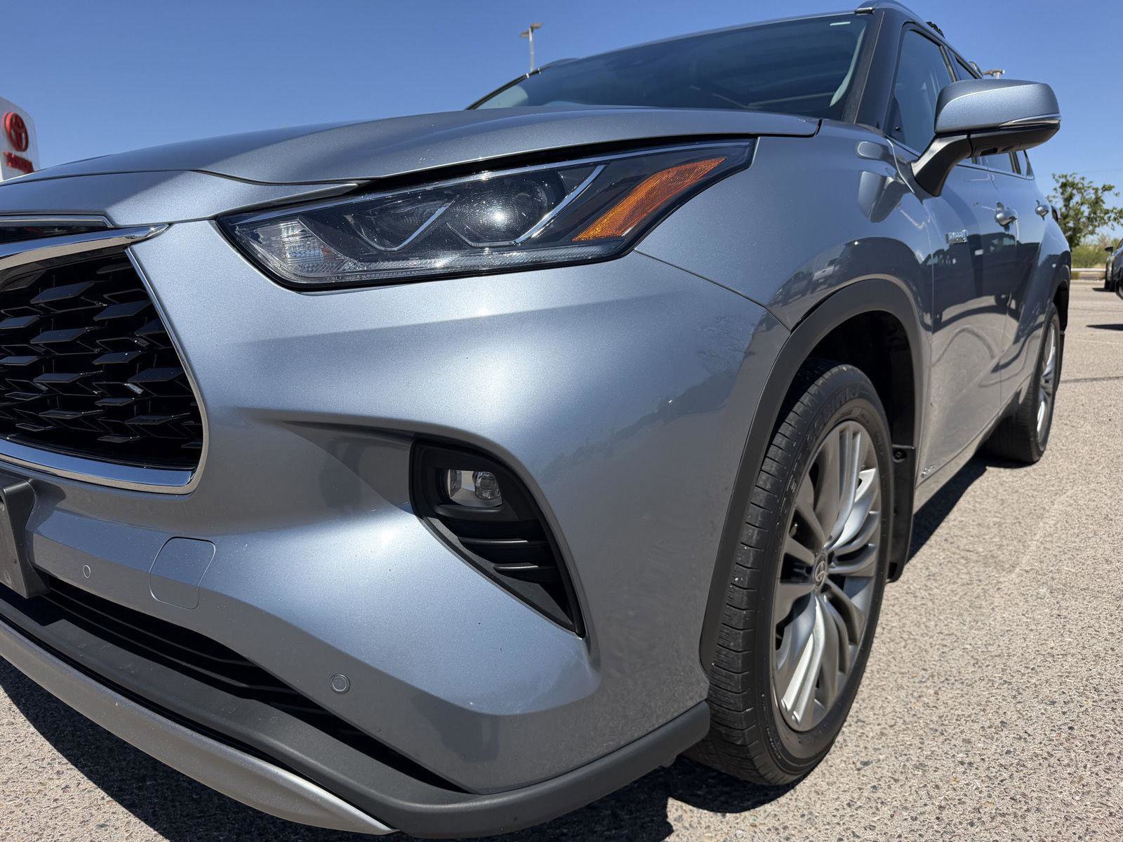 Used 2021 Toyota Highlander Platinum AWD/4WD image 10