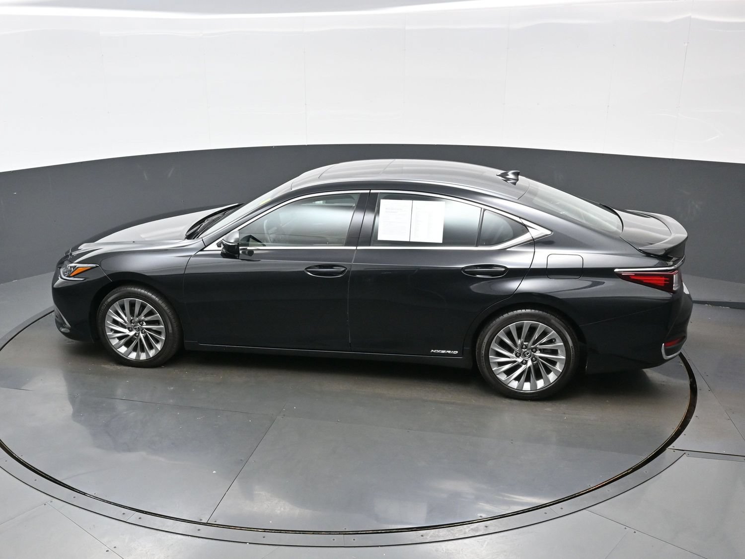 Used 2022 Lexus ES 300h w/ Luxury Package FWD image 41
