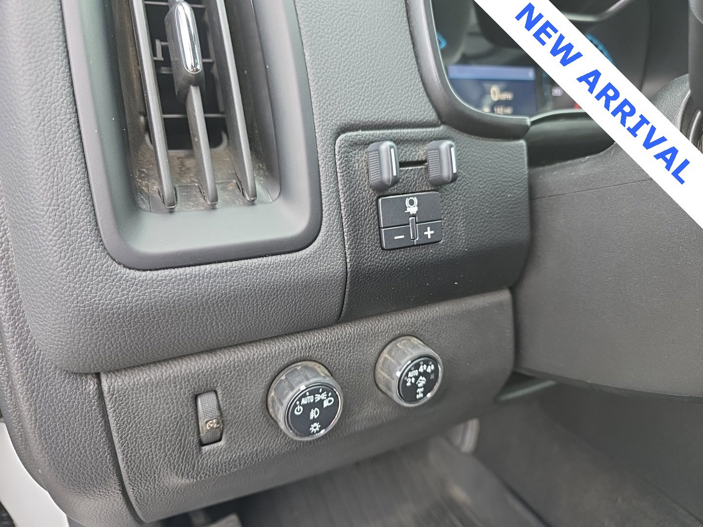 Used 2021 Chevrolet Colorado ZR2 w/ Colorado ZR2 Bison Edition image 11