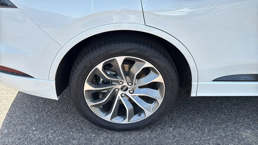 New 2026 Lincoln Aviator AWD w/ Jet Appearance Package image 27