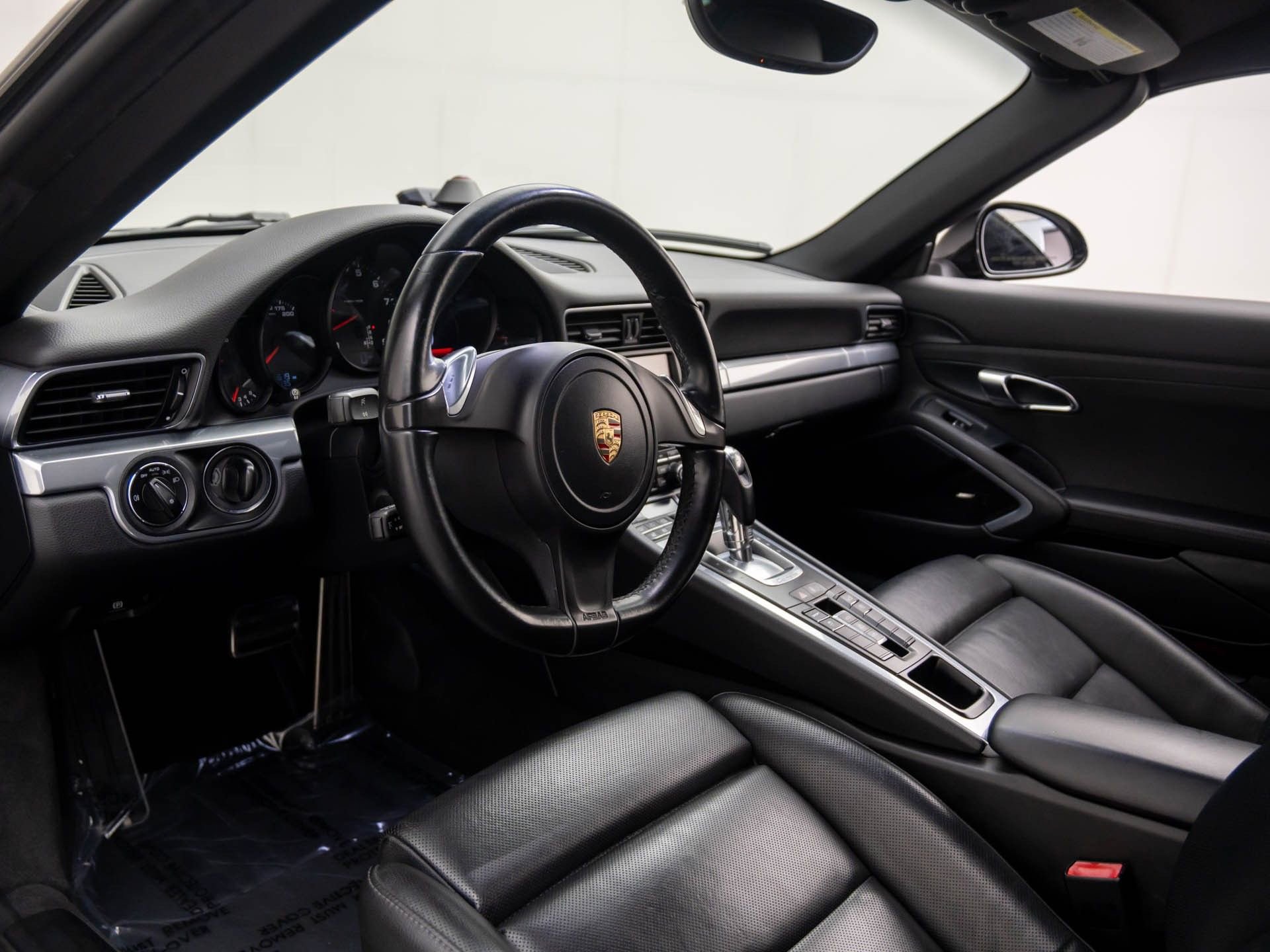 Used 2013 Porsche 911 Carrera image 4