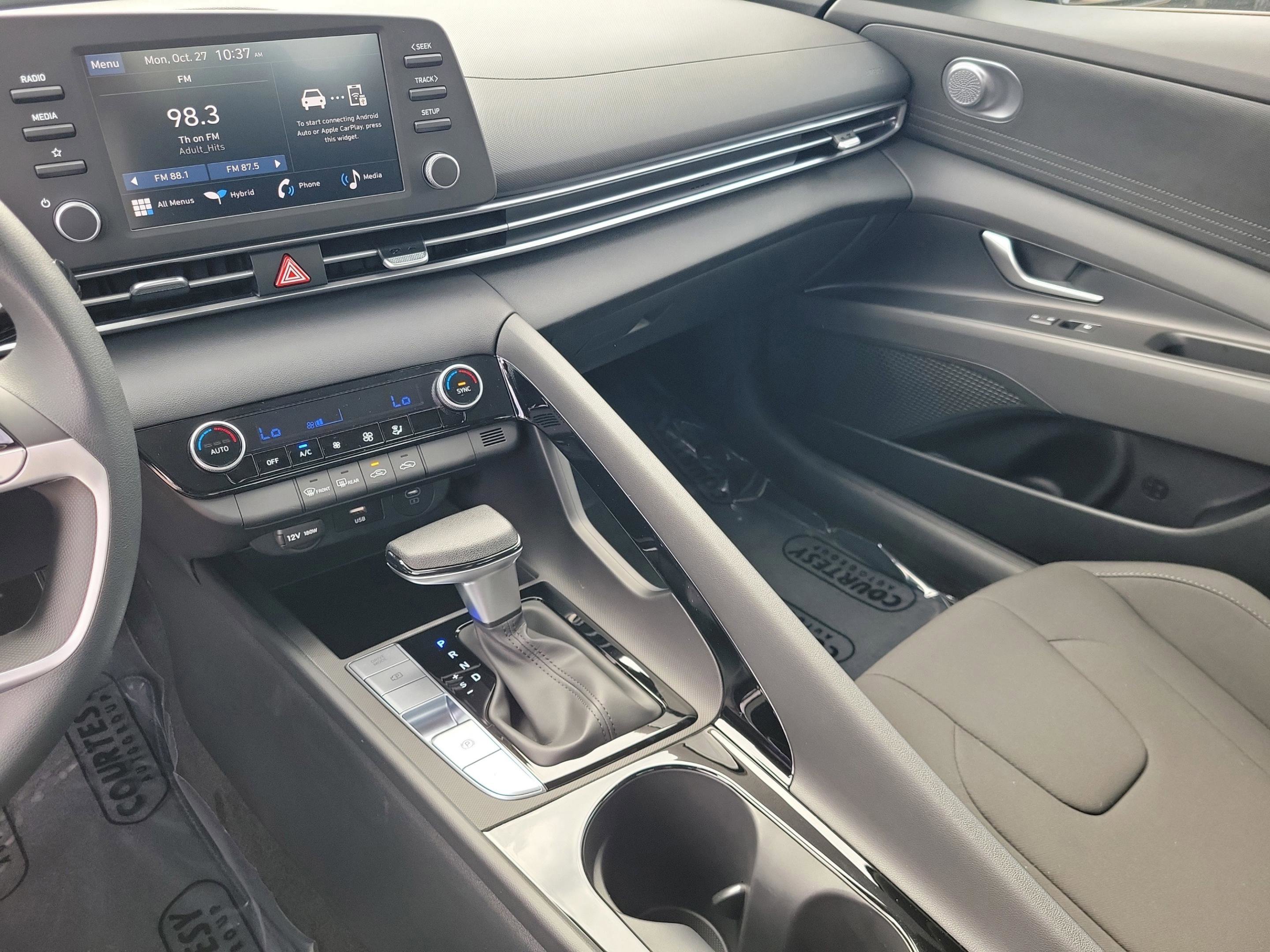 New 2026 Hyundai Elantra Blue image 30