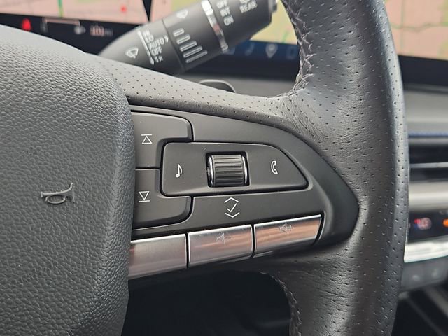 Used 2024 Cadillac XT4 Sport w/ Cold Weather Package FWD image 8