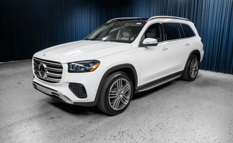 New 2026 Mercedes-Benz GLS 450 4MATIC image 1