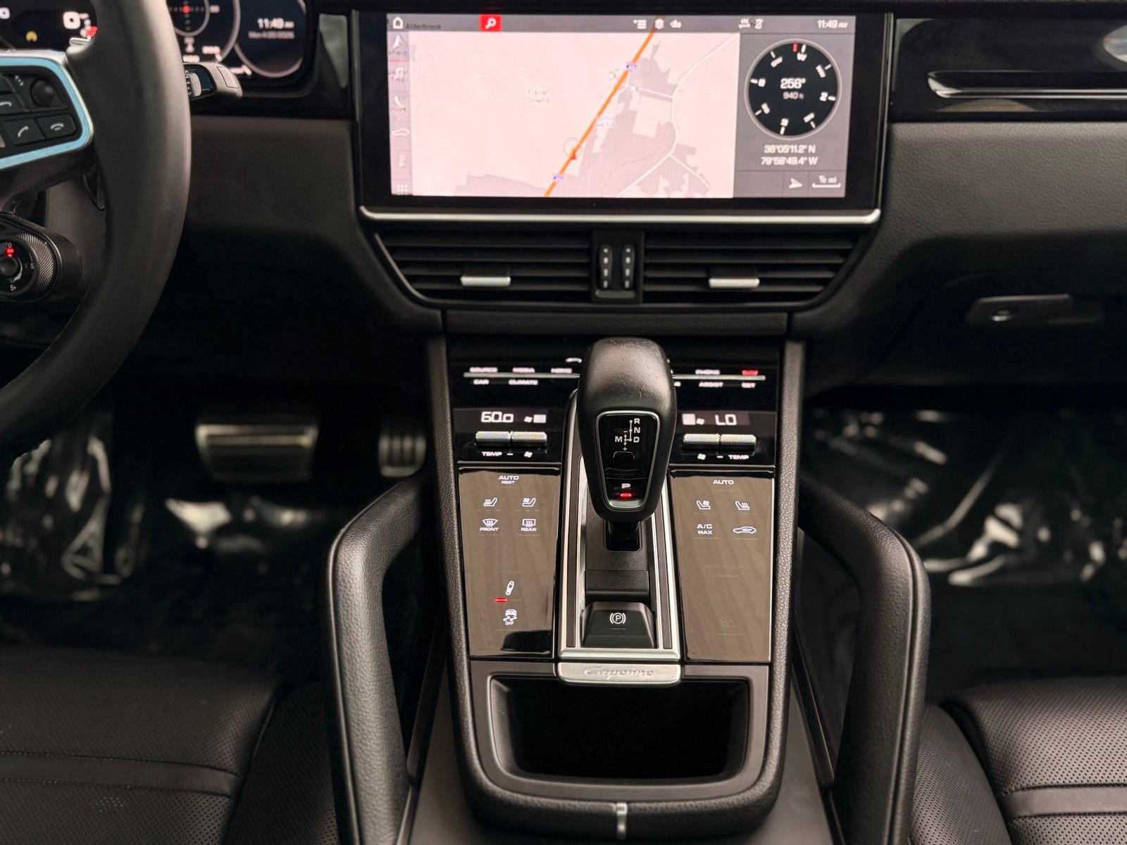 Used 2020 Porsche Cayenne S AWD/4WD image 40
