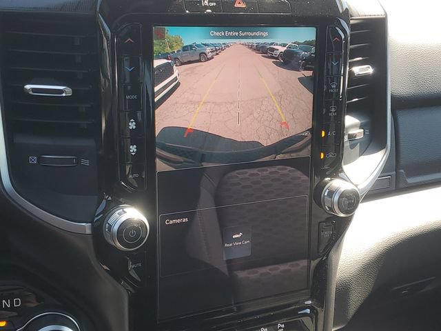 New 2026 RAM 1500 4x4 Crew Cab image 27