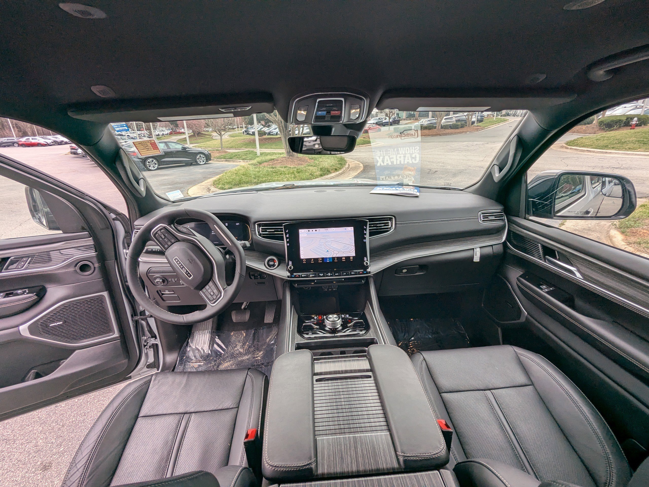 Used 2024 Jeep Wagoneer Series II w/ Convenience Group I image 12