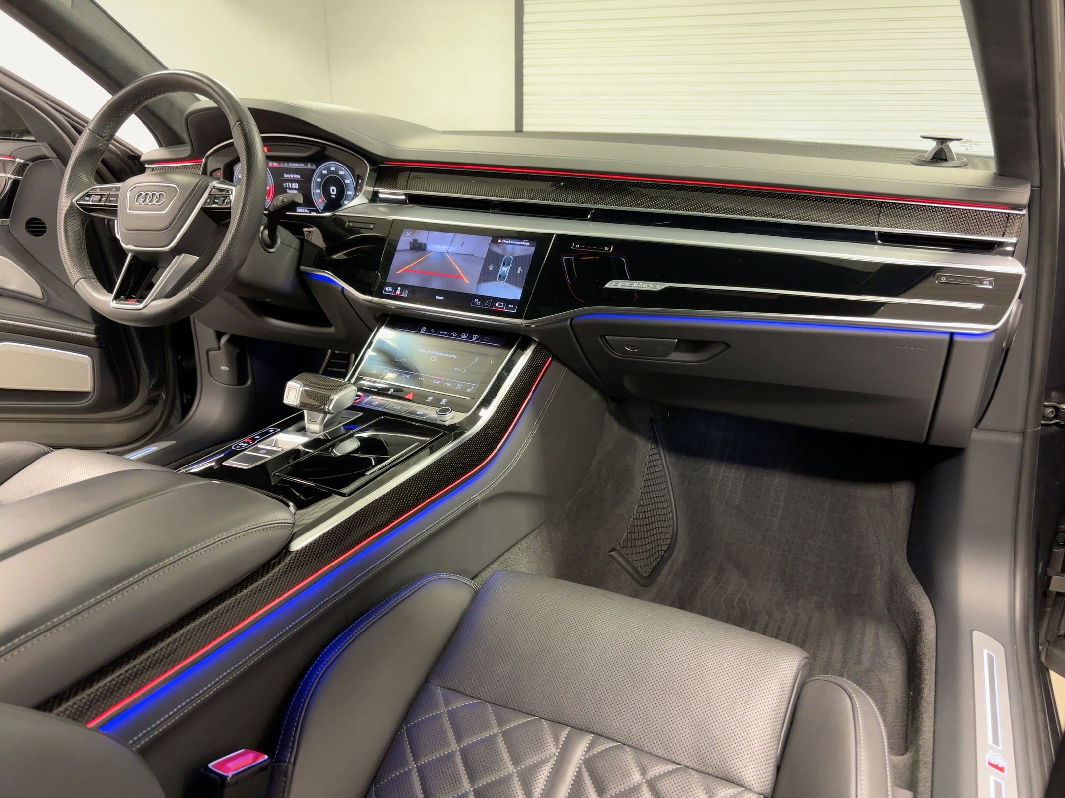 Used 2024 Audi S8 w/ S8 Comfort Plus Package image 29