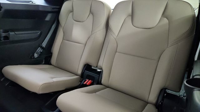 New 2026 Volvo XC90 B6 Plus w/ Protection Package Premier AWD/4WD image 33