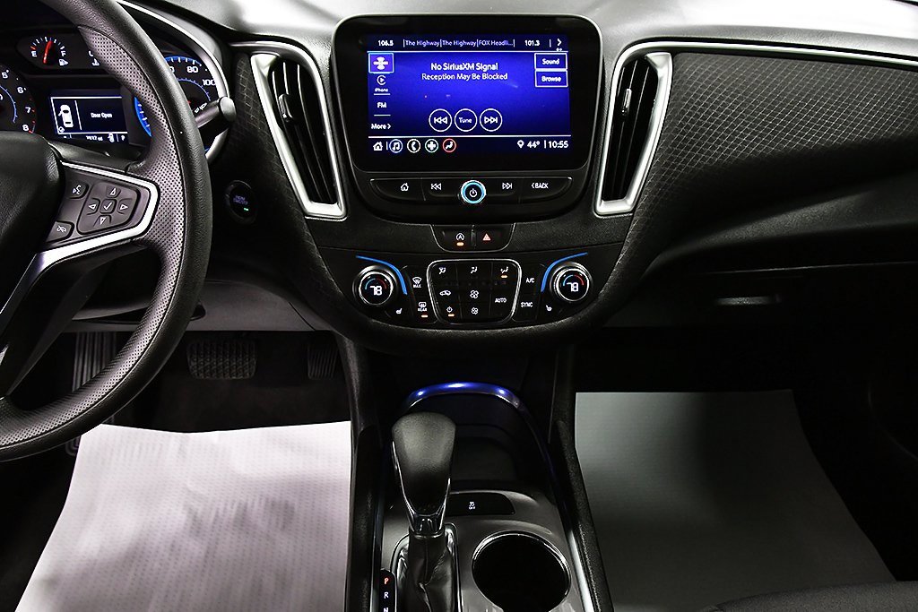 Used 2023 Chevrolet Malibu LT image 24