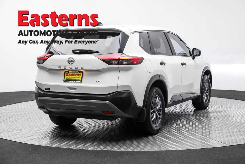 Used 2022 Nissan Rogue S image 5