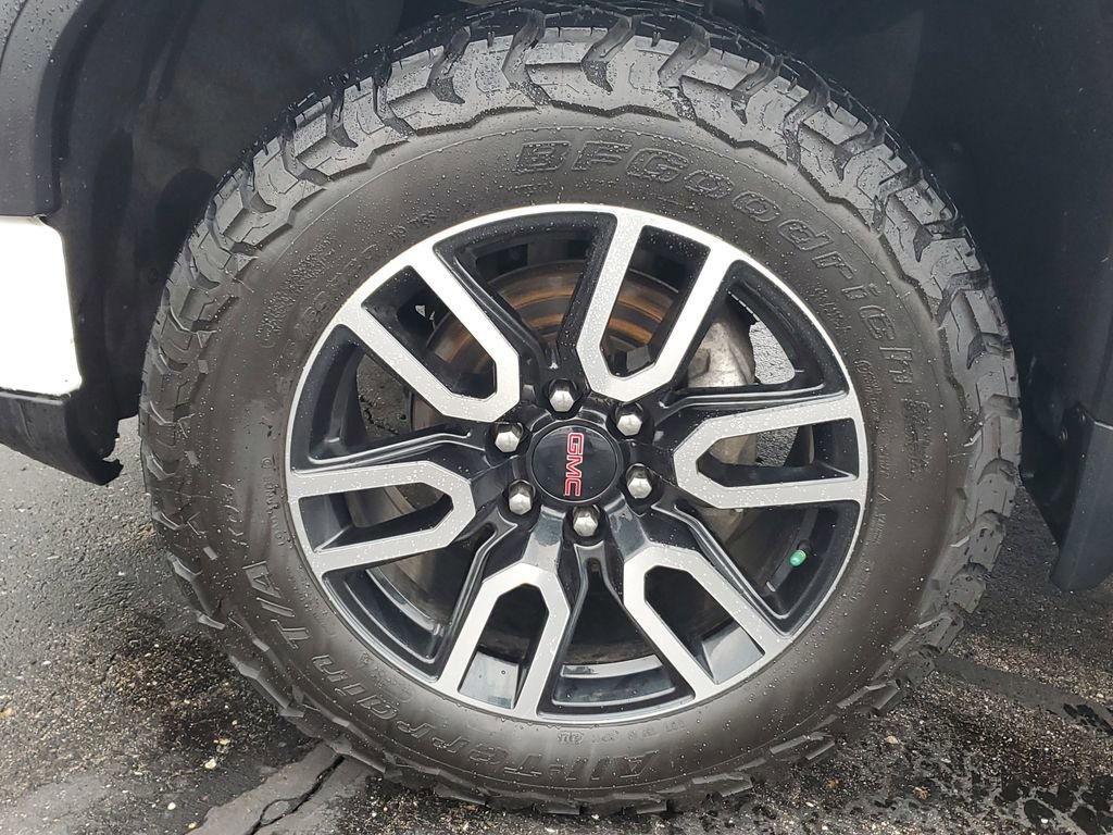 Used 2022 GMC Sierra 1500 AT4 w/ AT4 Premium Package image 5