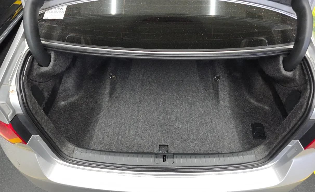 Used 2012 Acura TSX Sedan FWD image 7