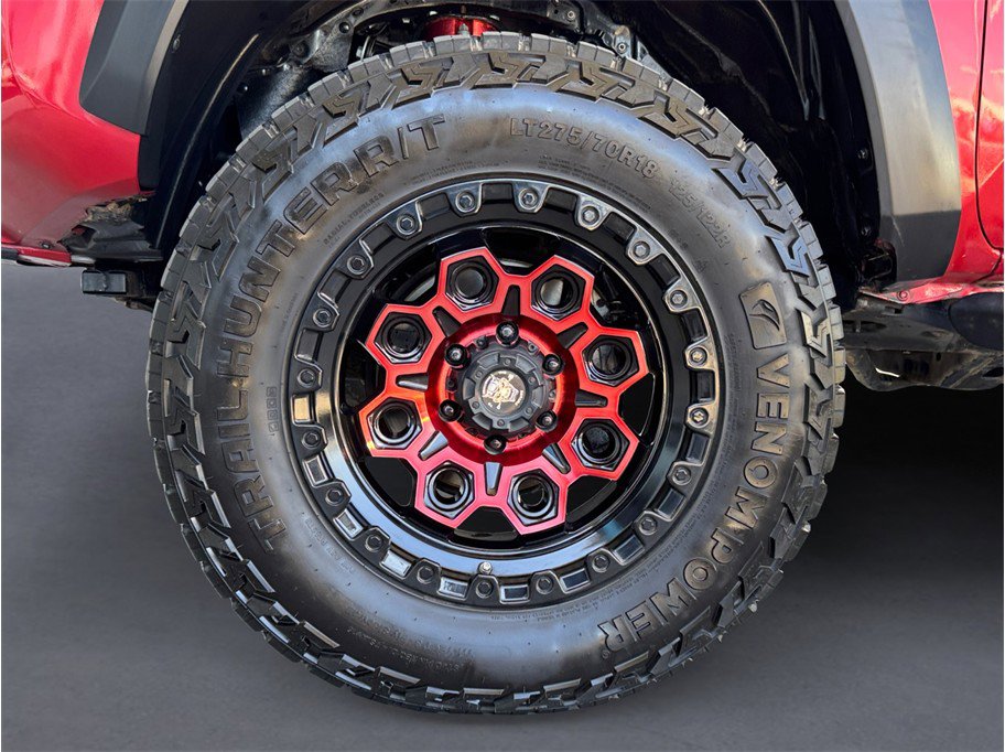 Used 2017 Toyota Tacoma TRD Off-Road w/ Tow Package AWD/4WD image 8