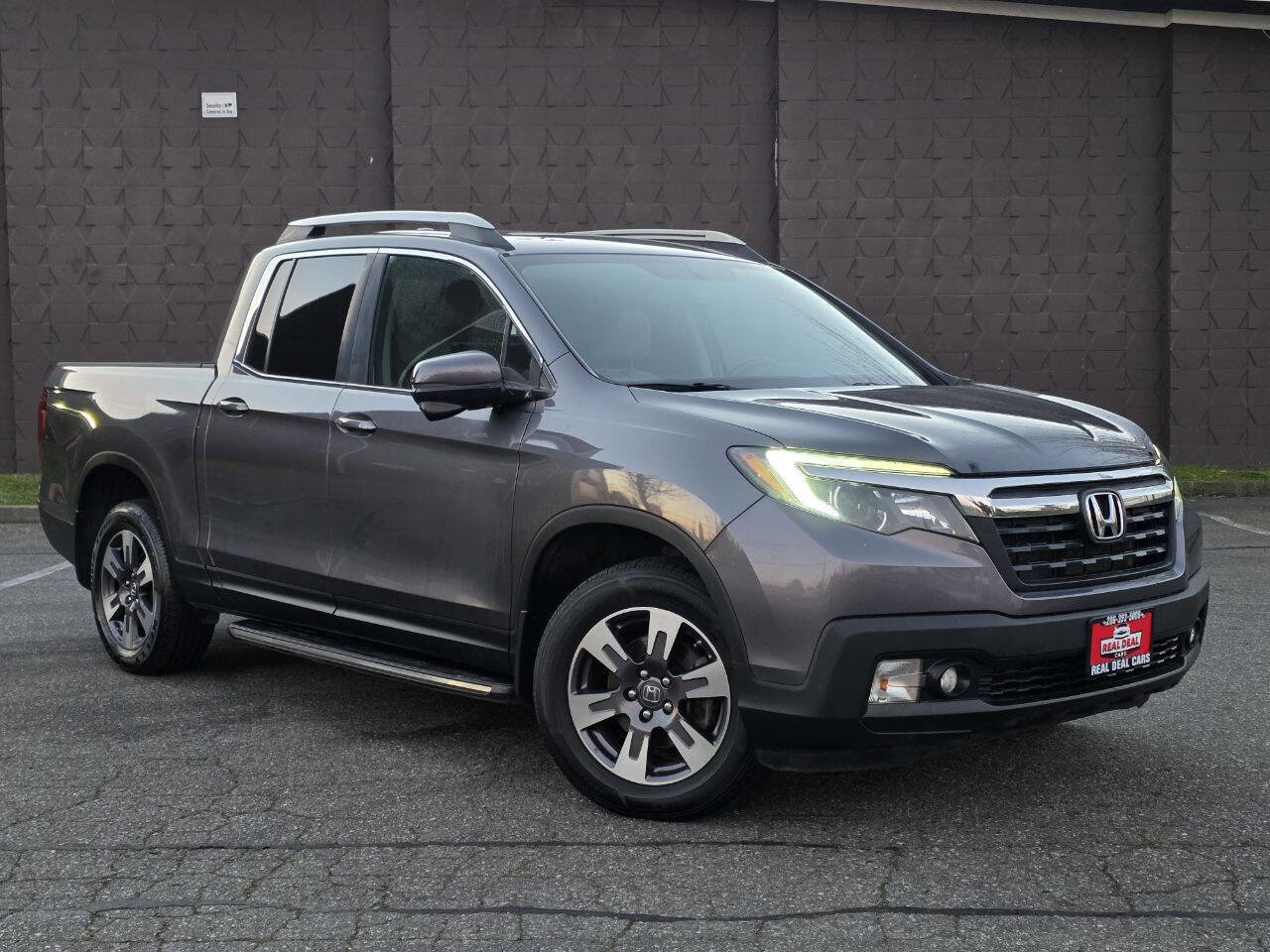 Used 2018 Honda Ridgeline RTL-T image 3