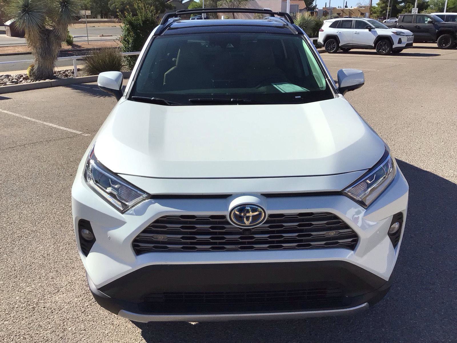 Used 2021 Toyota RAV4 Limited AWD/4WD image 8