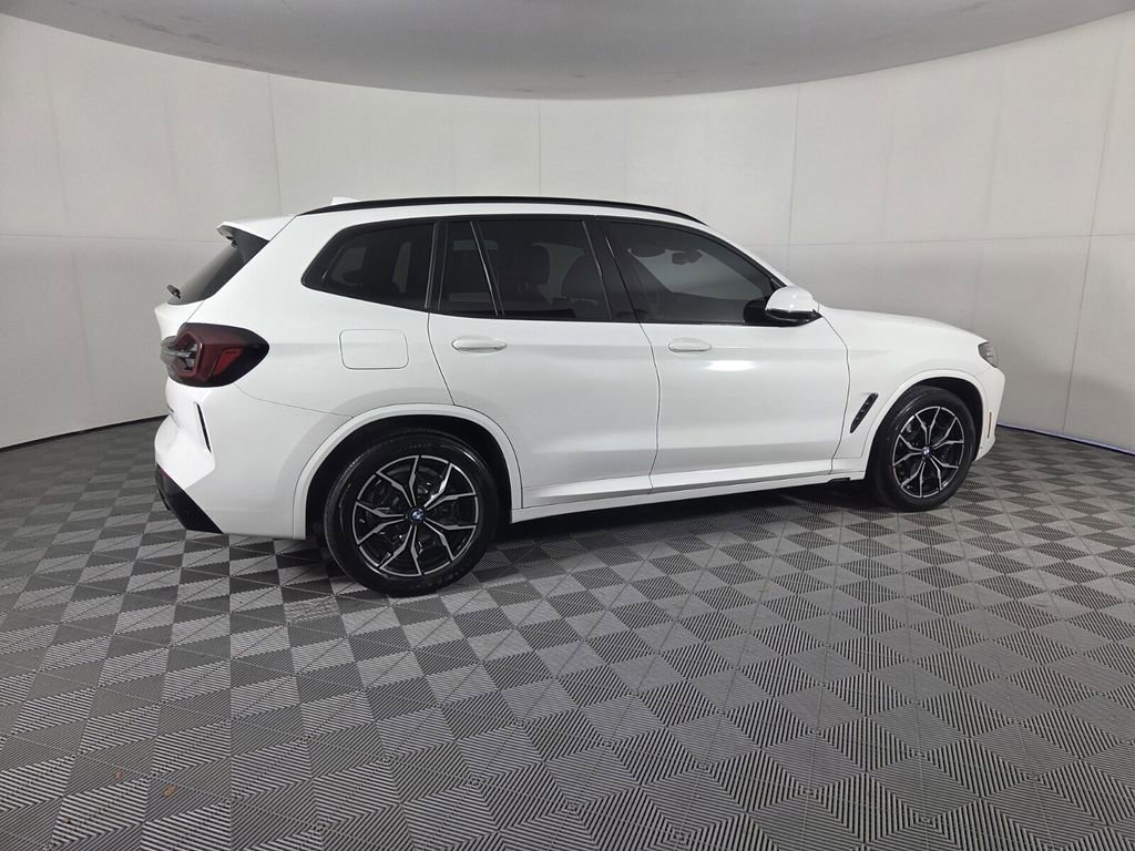 Used 2024 BMW X3 sDrive30i w/ Premium Package RWD image 5