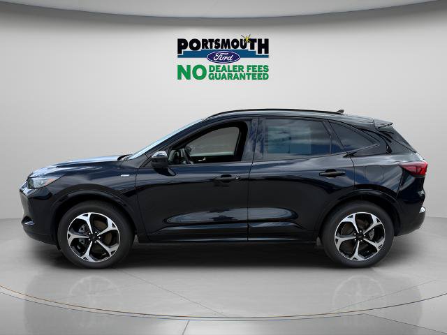 Certified 2025 Ford Escape ST-Line Elite w/ Premium Technology Package AWD/4WD image 2