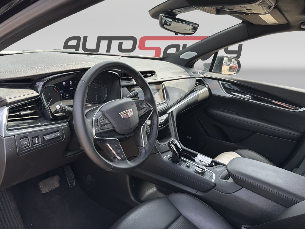 Used 2025 Cadillac XT5 Premium Luxury w/ Technology Package FWD image 10