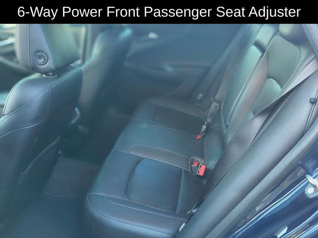 Used 2018 Chevrolet Malibu Premier w/ Premier Sun and Wheel Package image 21