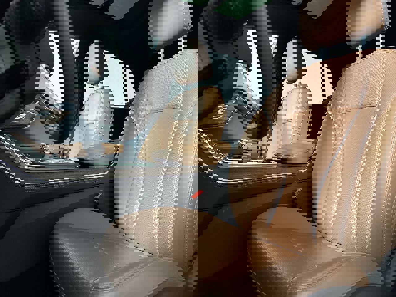 Used 2024 Audi Q8 Premium Plus w/ Premium Plus Package image 18