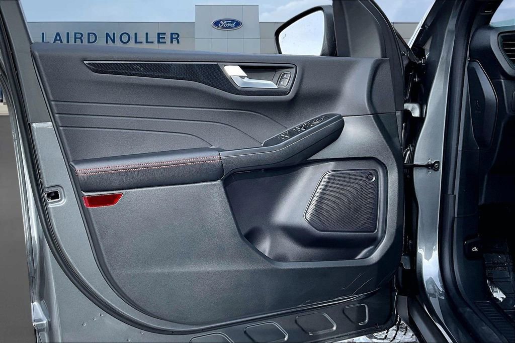 New 2026 Ford Escape ST-Line w/ Cold Weather Package image 25