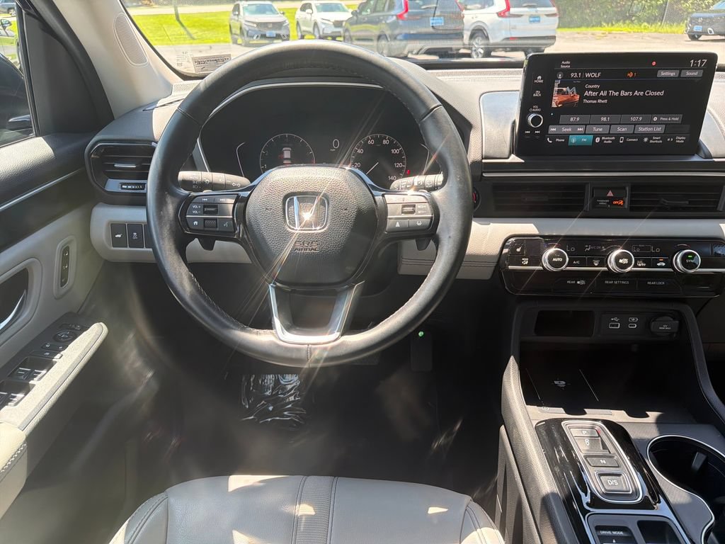 Used 2025 Honda Pilot EX-L image 25