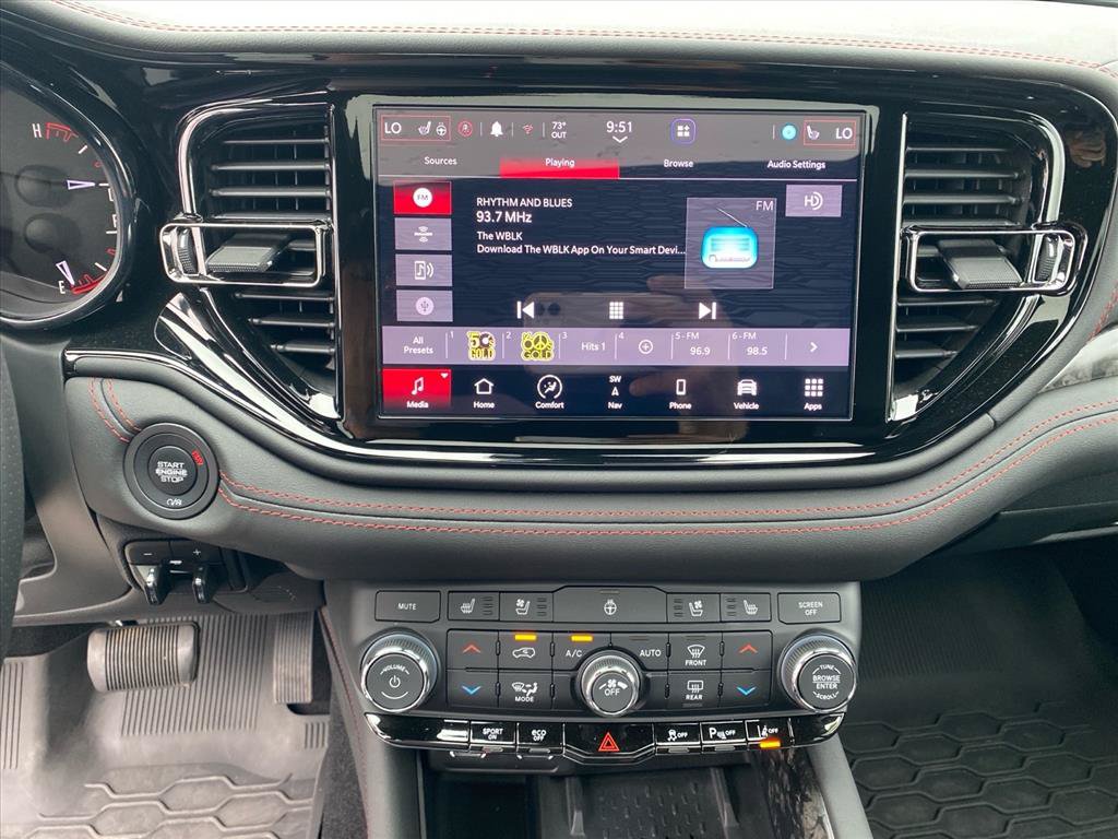 Used 2025 Dodge Durango R/T AWD/4WD image 11