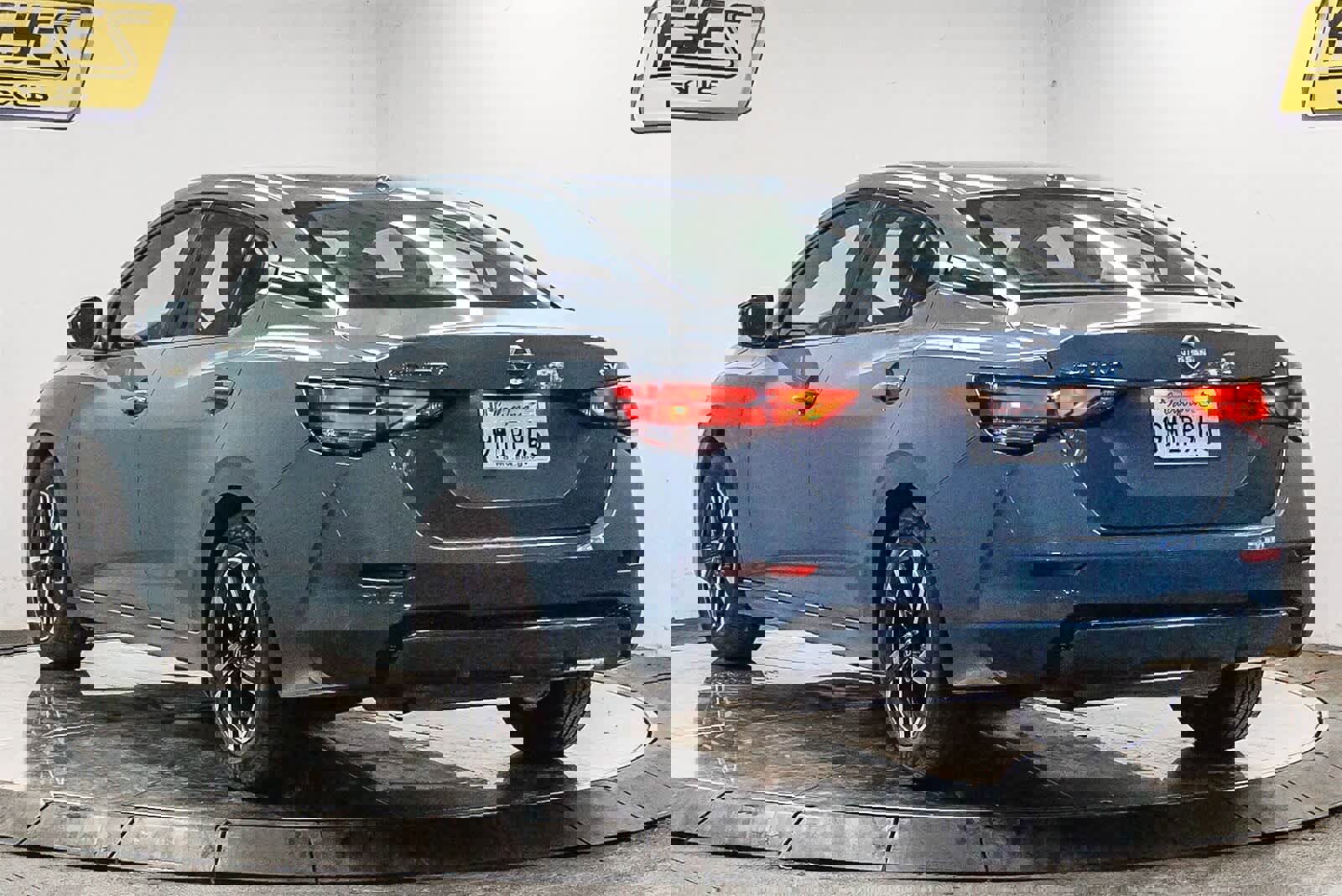 Used 2024 Nissan Sentra SV image 2