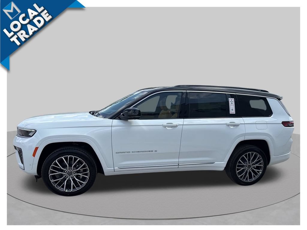 Used 2026 Jeep Grand Cherokee L Summit w/ Advanced Protech Group IV AWD/4WD image 17