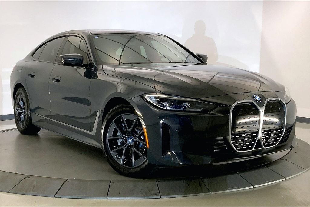 Certified 2023 BMW i4 eDrive35 w/ Premium Package image 33