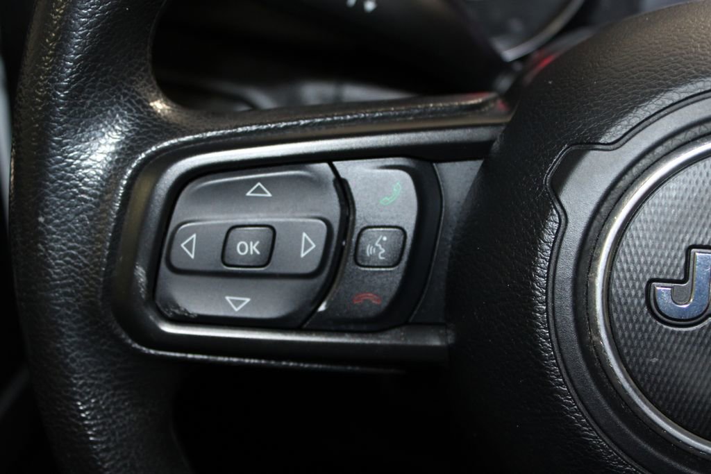 Used 2021 Jeep Gladiator Sport AWD/4WD image 31