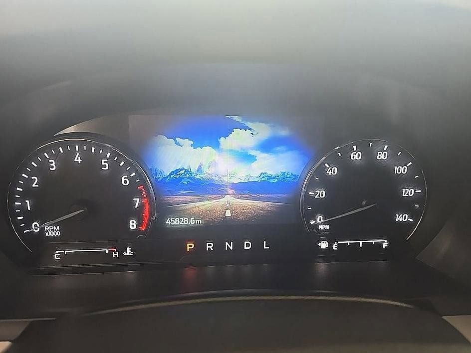 Used 2023 Ford Explorer XLT w/ Equipment Group 202A image 16