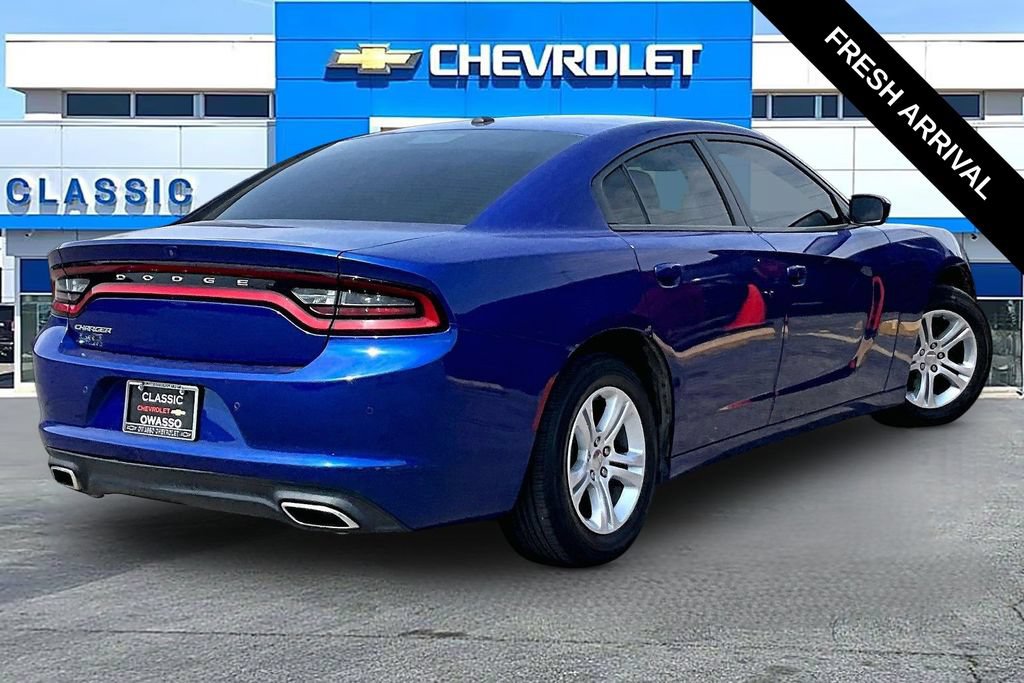 Used 2020 Dodge Charger SXT RWD image 19