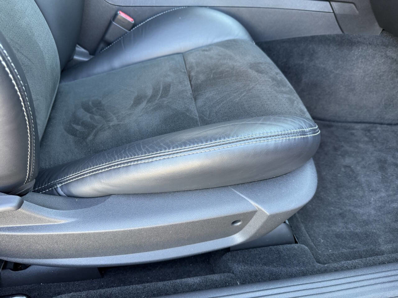 Used 2009 Dodge Challenger SRT8 w/ SRT Option Group II RWD image 55