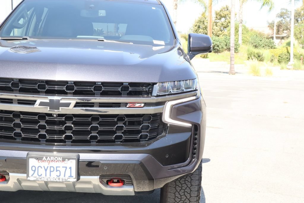 Used 2022 Chevrolet Tahoe Z71 w/ Luxury Package AWD/4WD image 8