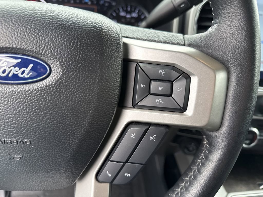 Used 2022 Ford F250 Lariat w/ Black Appearance Package image 24