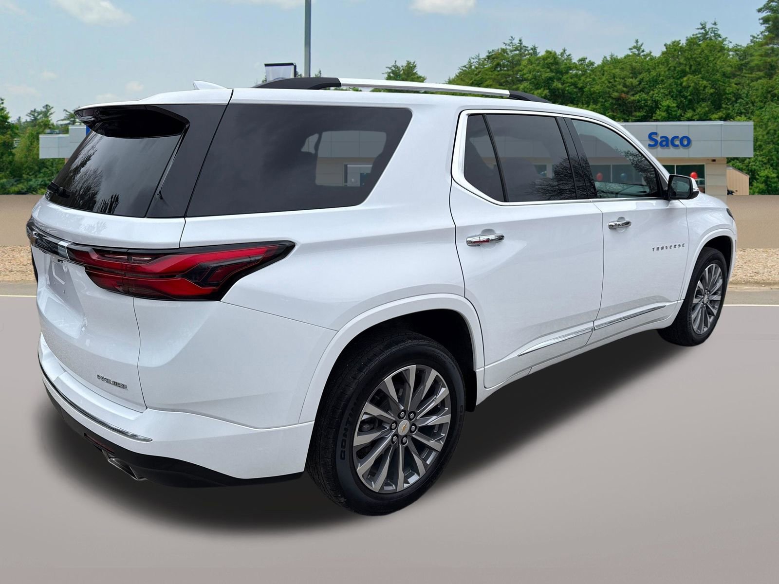 Used 2023 Chevrolet Traverse Premier AWD/4WD image 5