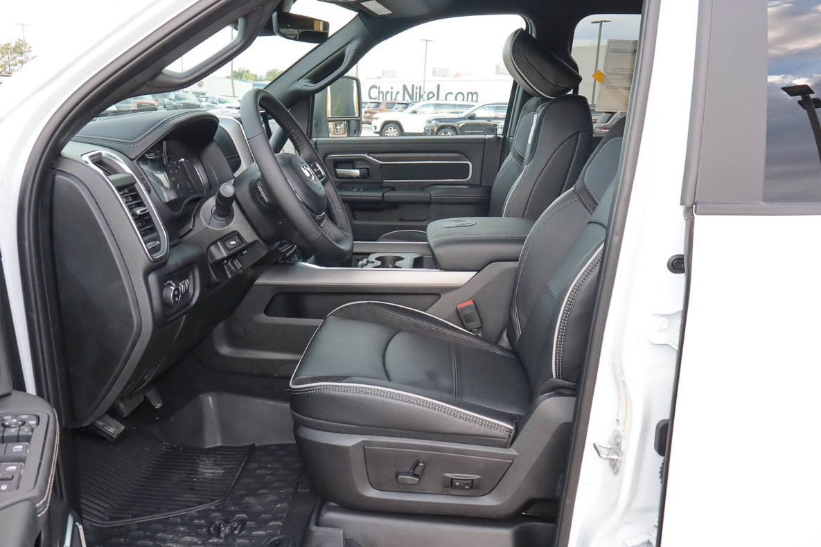 New 2027 RAM 2500 Laramie w/ Towing Technology Group AWD/4WD image 17