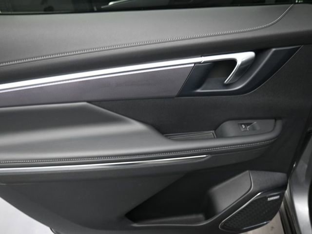 Used 2025 Buick Enclave Sport Touring FWD image 26