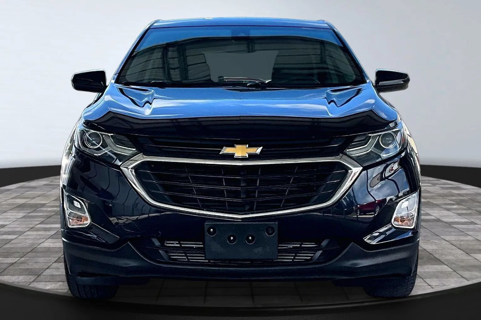 Used 2020 Chevrolet Equinox LT AWD/4WD image 2