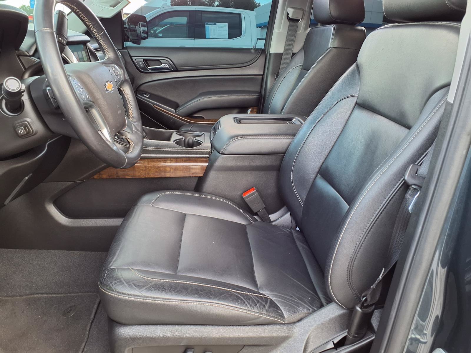 Certified 2019 Chevrolet Tahoe LT w/ Luxury Package AWD/4WD image 14