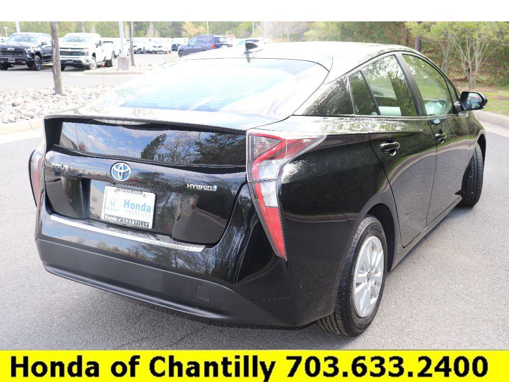 Used 2018 Toyota Prius One w/ Carpet Mat Package FWD image 9